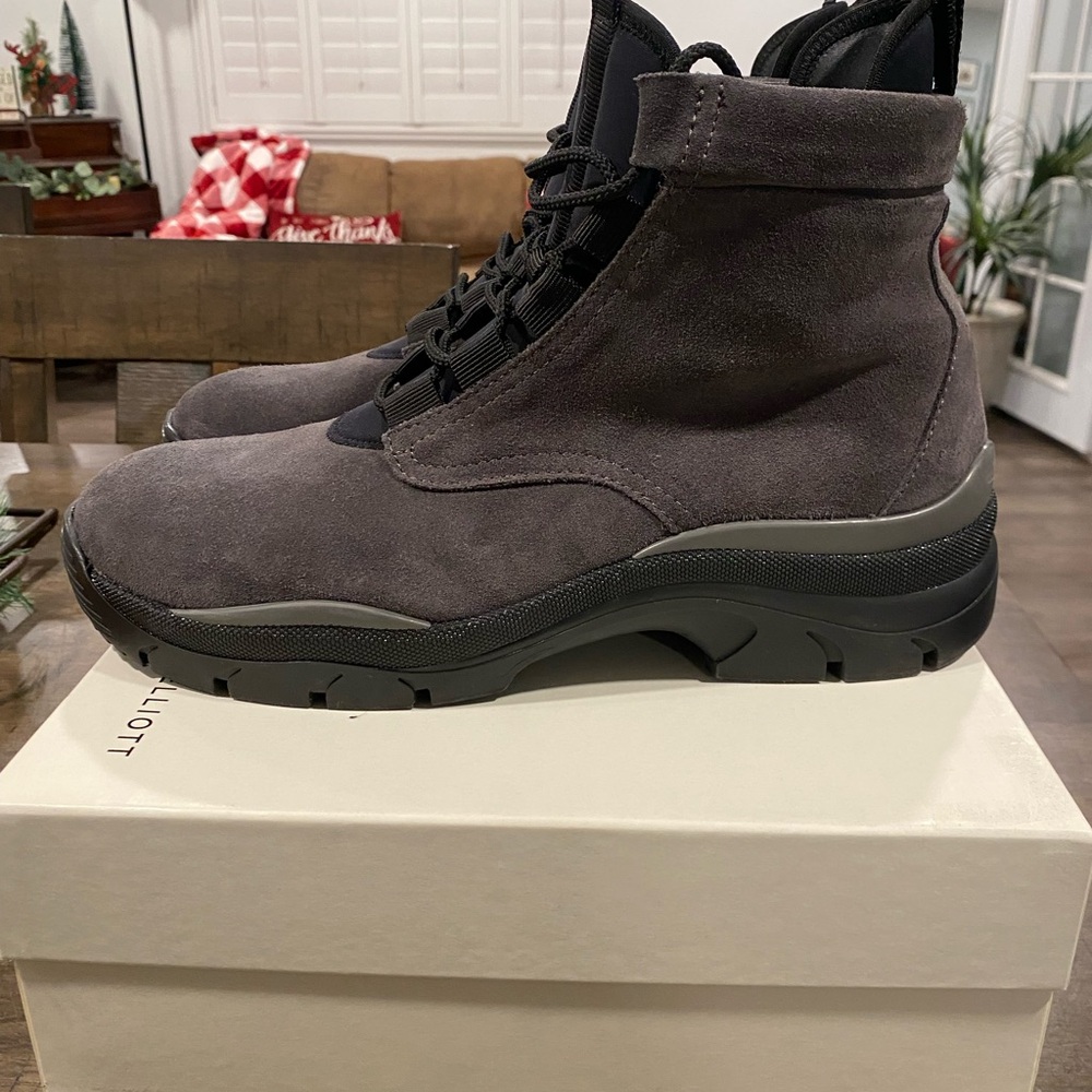 John Elliott's Speed Lace Up Boot  (Size 13)